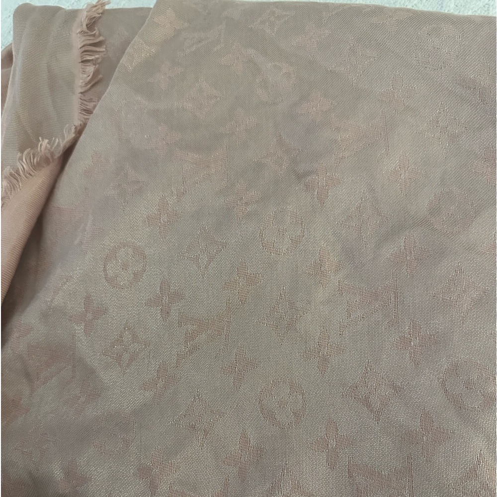 Authentic Pink Louis Vuitton scarf 💕 - Picture 5 of 15